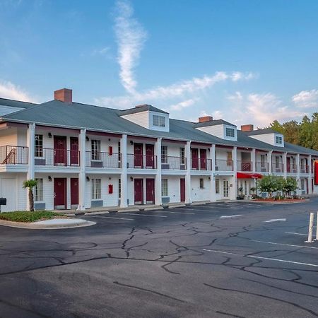 Red Roof Inn & Suites Wilson Exteriör bild