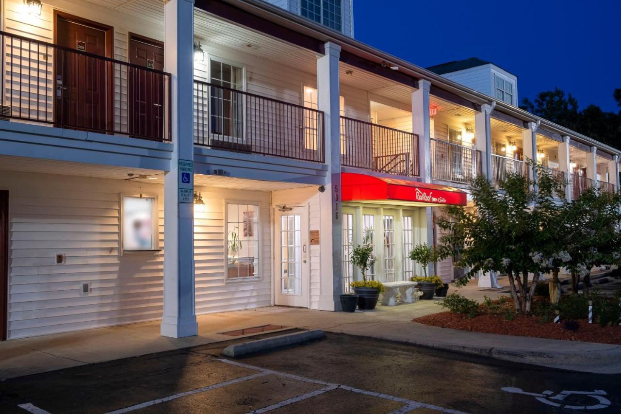 Red Roof Inn & Suites Wilson Exteriör bild