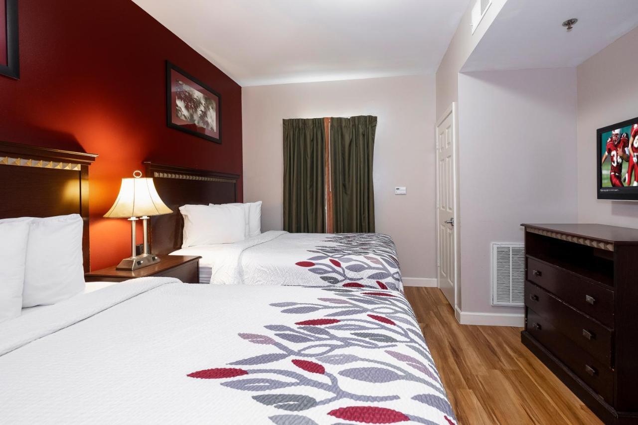 Red Roof Inn & Suites Wilson Exteriör bild
